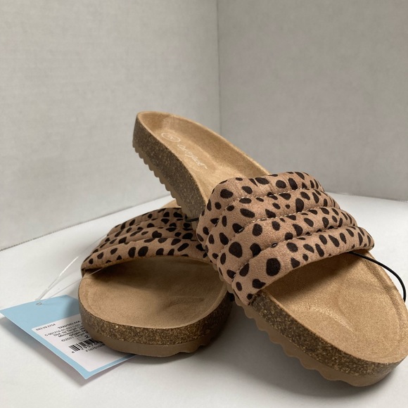 Girls Sandals Leopard Print Selma Tan with Black Spots Slip On Shoes Cat & Jack - Picture 7 of 9